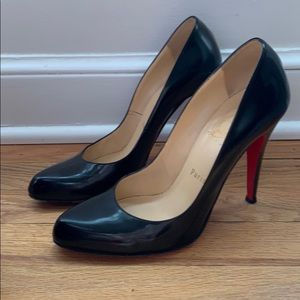 Louboutin simple 100 pumps size 39 w duster bag
